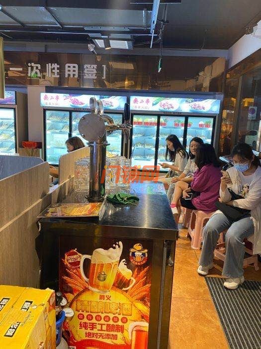 花园路洪家楼商圈（展示面非常不错）的火锅店转让